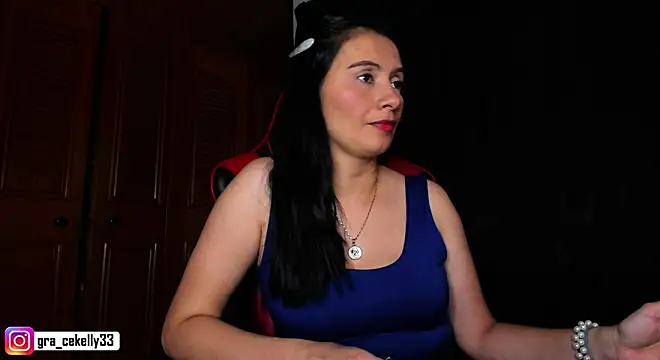 gracekelly12 online show from 12.19.24