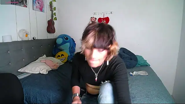 Caitlynwheler online show from 03.19.25