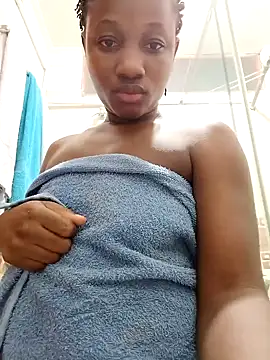 Snapshot of kharoll chatting on 12.29.24 kharoll online show from 12.29.24