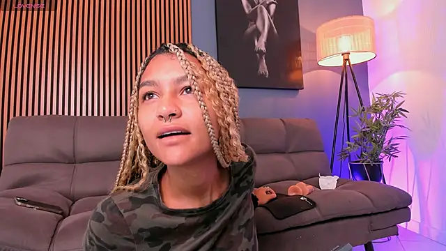 Snapshot of Johaphyton chatting on 02.01.26 Johaphyton online show from 02.01.26