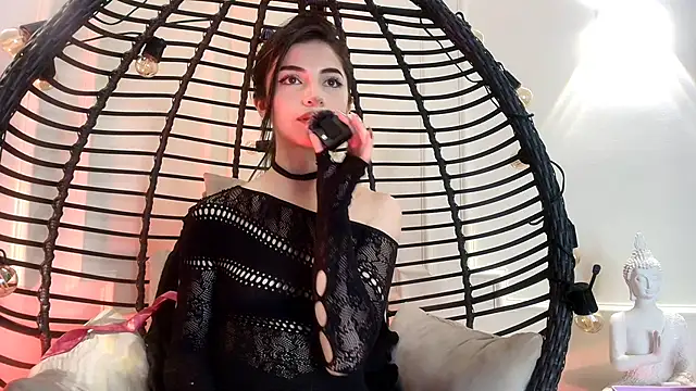 Snapshot of Megga_Bluee chatting on 02.06.25 Megga Bluee online show from 02.06.25