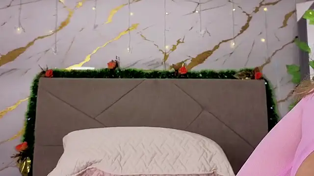 agatha 97  online show from 12.04.25