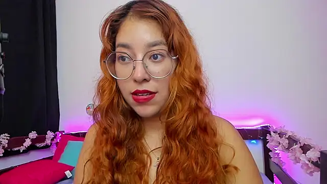  Moon Johnson online show from 09.16.25