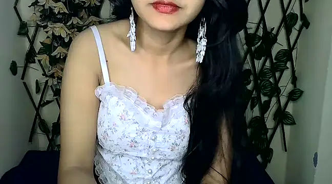 SUZY FROMUS online show from 02.18.25