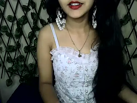 SUZY FROMUS online show from 03.21.25