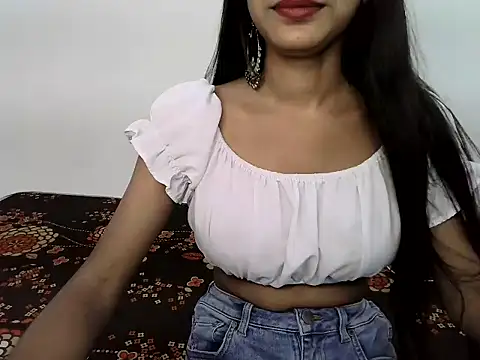 SUZY FROMUS online show from 09.19.25