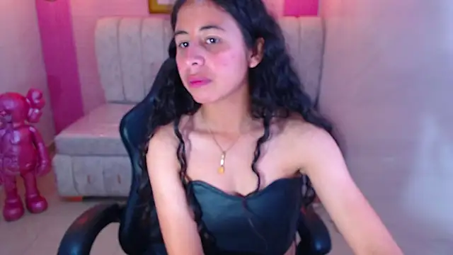 Snapshot of paris_sub1_ chatting on 09.20.25 paris sub1 online show from 09.20.25