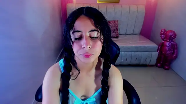 Snapshot of paris_sub1_ chatting on 11.21.25 paris sub1 online show from 11.21.25