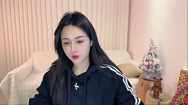 K-moumou online show from 03.08.25