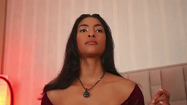 Snapshot of GabyRios chatting on 06.18.26 GabyRios online show from 06.18.26