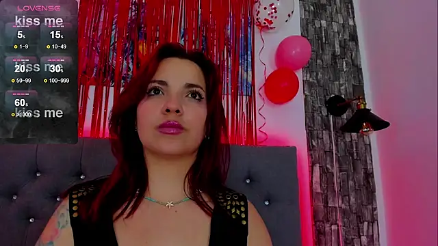 Snapshot of tatiana_sc chatting on 02.06.25 tatiana sc online show from 02.06.25