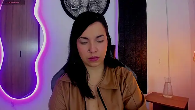 Snapshot of tatiana_sc chatting on 10.04.25 tatiana sc online show from 10.04.25