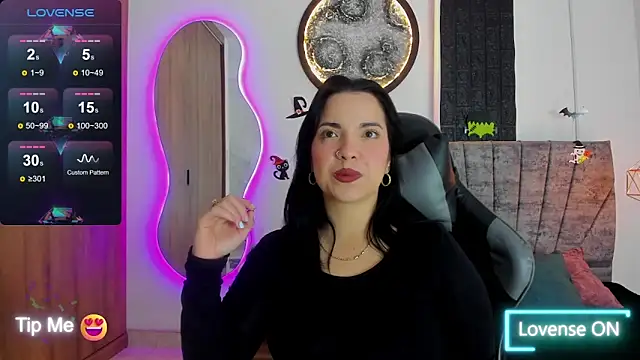 Snapshot of tatiana_sc chatting on 10.14.25 tatiana sc online show from 10.14.25