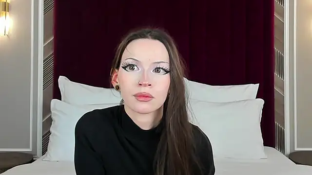 Snapshot of KittiMissi chatting on 09.13.25 KittiMissi online show from 09.13.25