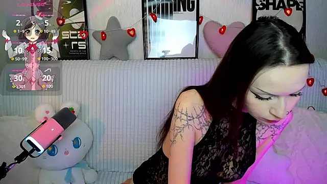 Snapshot of KittiMissi chatting on 05.02.26 KittiMissi online show from 05.02.26