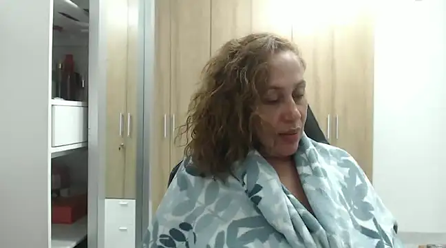 RoxanaLove9 online show from 03.07.25