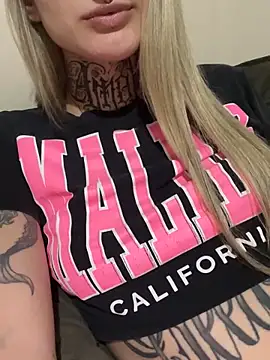 hotskinny1 online show from 12.10.24