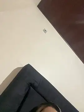 hotskinny1 online show from 03.03.25