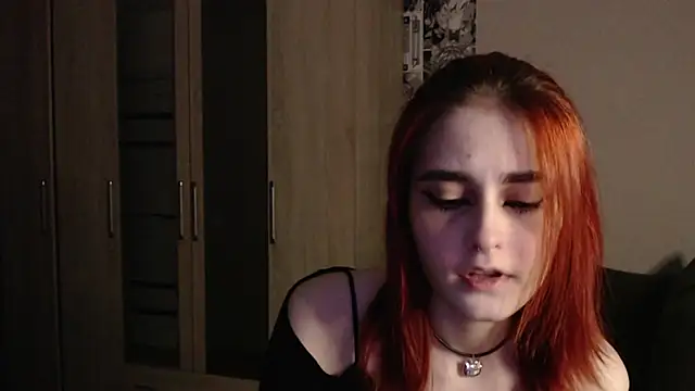 Snapshot of scarlettharrison09 chatting on 12.26.24 scarlettharrison09 online show from 12.26.24