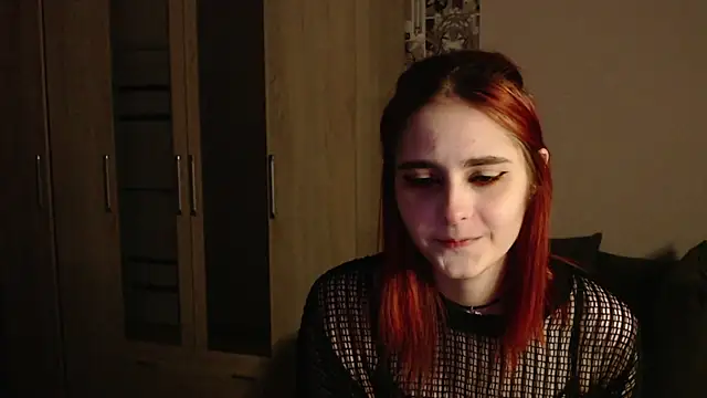 Snapshot of scarlettharrison09 chatting on 12.27.24 scarlettharrison09 online show from 12.27.24