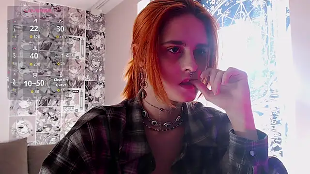 Snapshot of scarlettharrison09 chatting on 10.13.25 scarlettharrison09 online show from 10.13.25