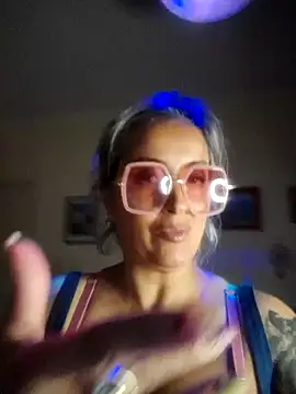 DesireSatler online show from 11.02.25