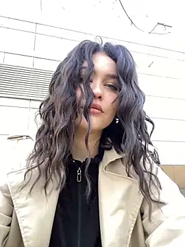 Snapshot of KikiWatson chatting on 02.15.25 KikiWatson online show from 02.15.25