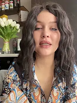 Snapshot of KikiWatson chatting on 02.17.25 KikiWatson online show from 02.17.25