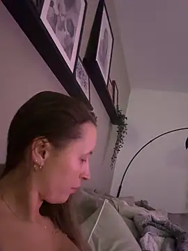 Millie-Miles online show from 03.05.25