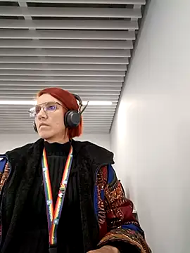 your red rose  online show from 02.11.25