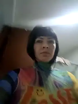 your red rose  online show from 02.16.25