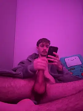 Snapshot of plumboyee chatting on 12.05.24 plumboyee online show from 12.05.24