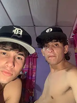 LatinBoysxxx online show from 03.23.25