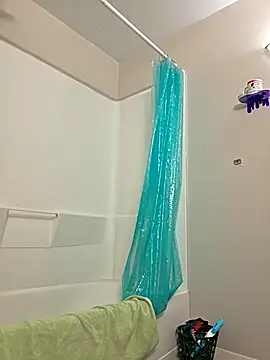 thatonespicychick online show from 11.06.25