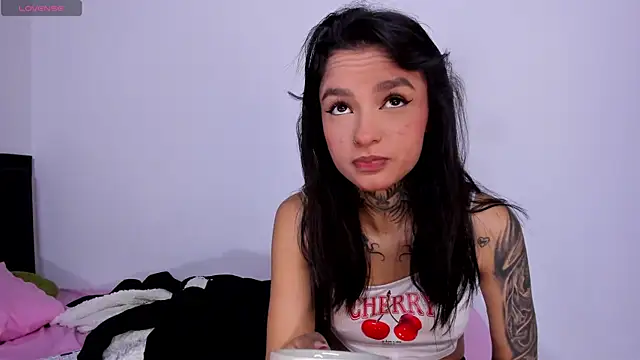 Snapshot of medussa13_ chatting on 01.25.25 medussa13 online show from 01.25.25