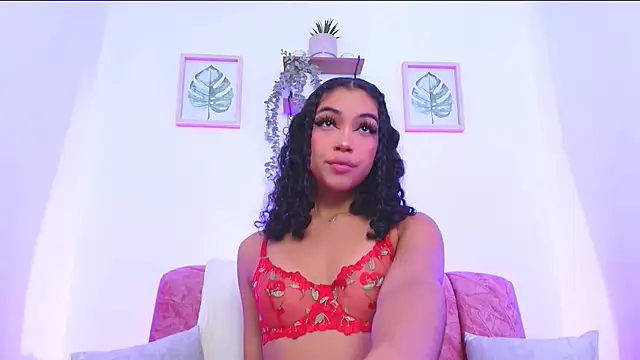 Snapshot of Sara_Jhonson chatting on 12.03.24 Sara Jhonson online show from 12.03.24