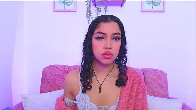 Snapshot of Sara_Jhonson chatting on 01.24.25 Sara Jhonson online show from 01.24.25