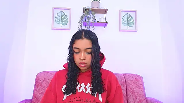 Snapshot of Sara_Jhonson chatting on 02.09.25 Sara Jhonson online show from 02.09.25