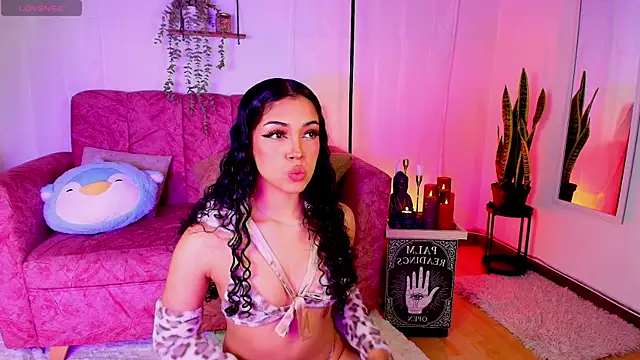 Sara Jhonson online show from 04.13.26