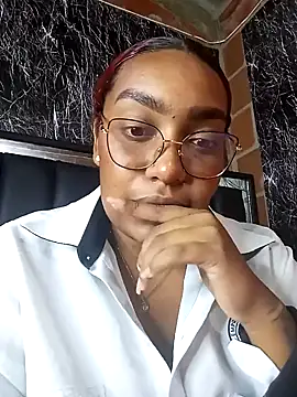 Cinnamon-Skin online show from 01.30.25