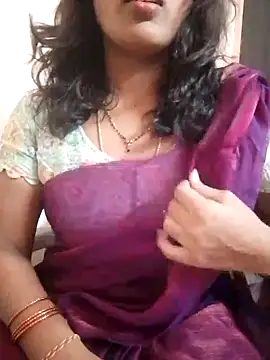 Snapshot of sneha_telugu_girl chatting on 10.07.25 sneha telugu girl online show from 10.07.25
