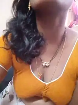 Snapshot of sneha_telugu_girl chatting on 11.03.25 sneha telugu girl online show from 11.03.25