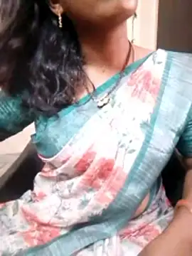 Snapshot of sneha_telugu_girl chatting on 11.05.25 sneha telugu girl online show from 11.05.25