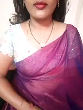 Snapshot of sneha_telugu_girl chatting on 11.29.25 sneha telugu girl online show from 11.29.25