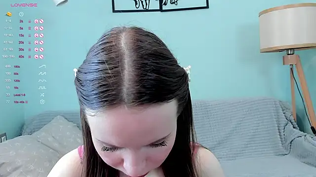 AlodiaHamblett online show from 03.17.25