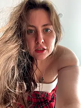 Topvi  online show from 10.24.25