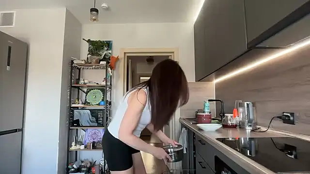 jainesummer online show from 04.16.26