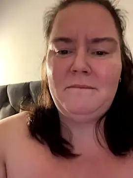 Viola SassyX online show from 11.04.25