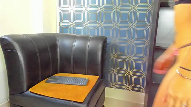 yulianademond66 online show from 01.25.25