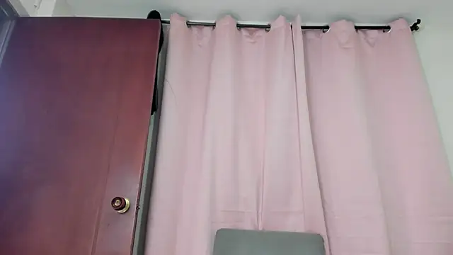 yulianademond66 online show from 02.18.25